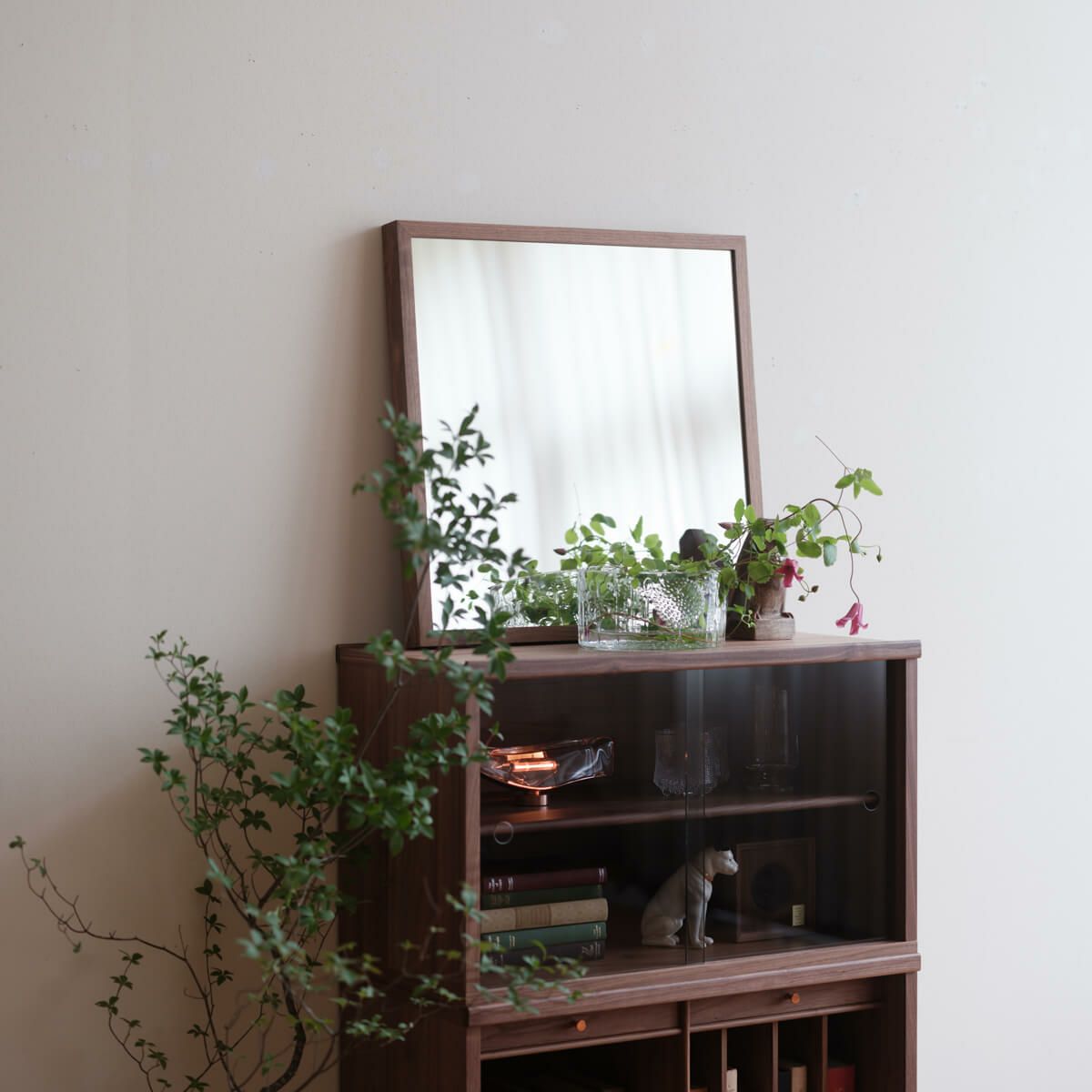 MIRROR | SANO 56×56cm (ミラー) | DENTO STORE | 額縁・家具ブランド